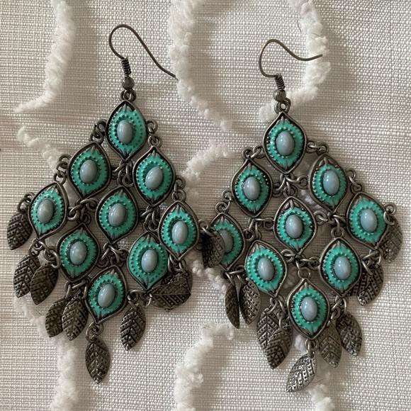 Bundle of earrings - Picture 2 of 4